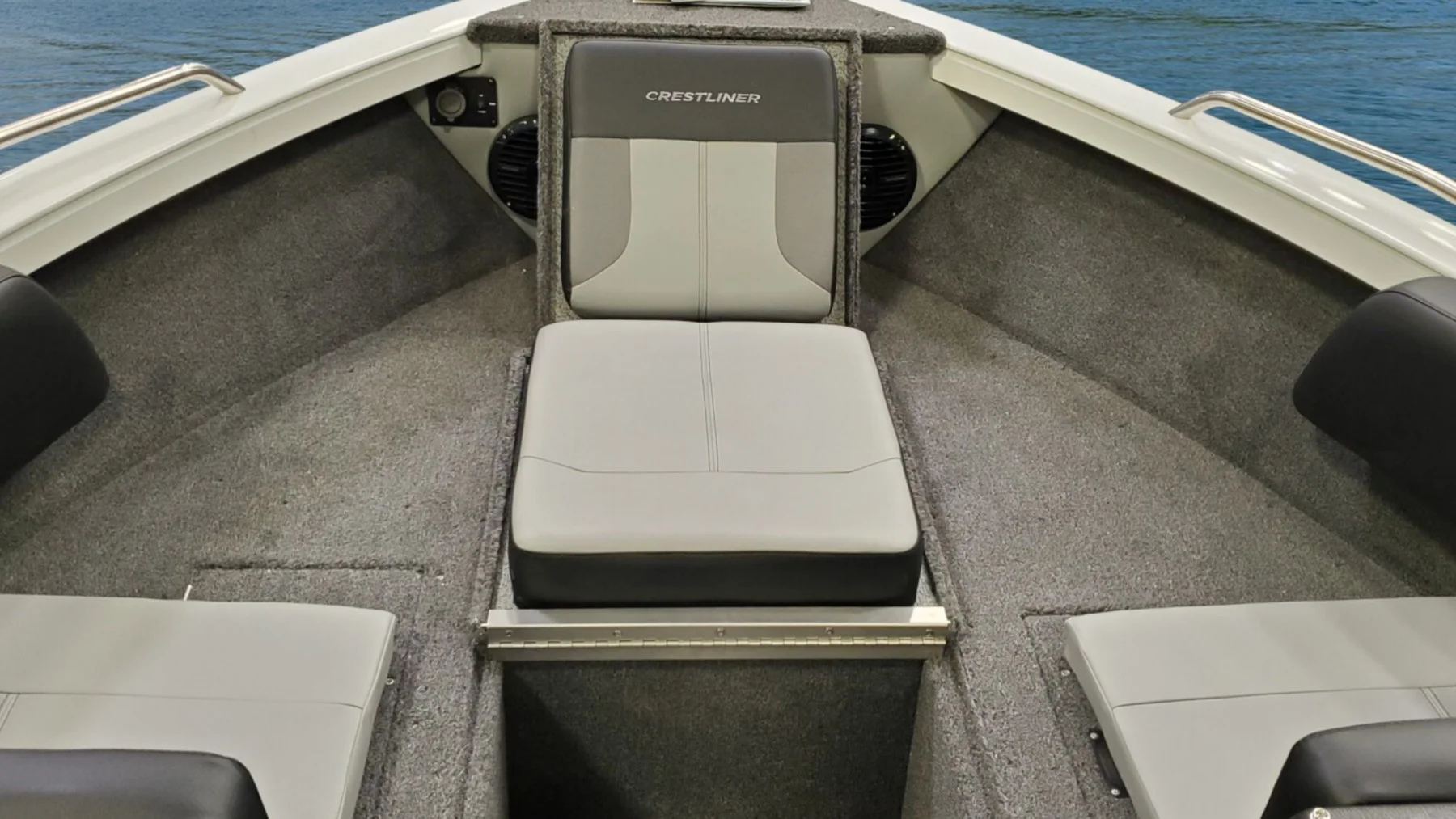 Трансформируемая носовая часть Crestliner 2250 Sportfish