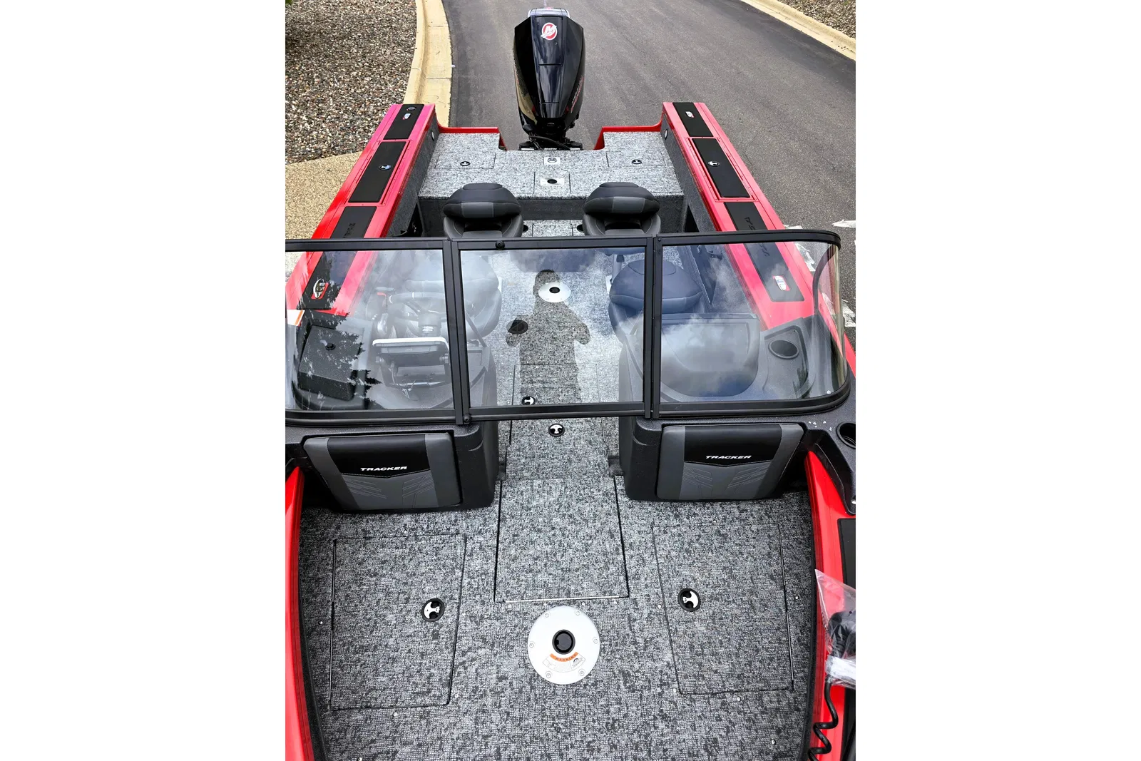 Tracker Targa V-18 WT, фотография 4