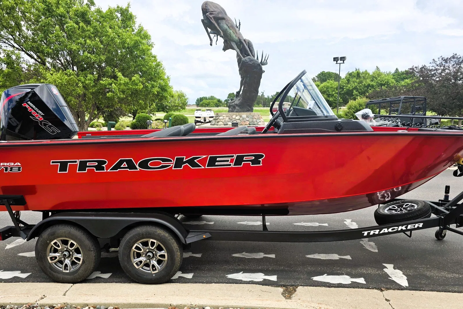 Tracker Targa V-18 WT, фотография 8