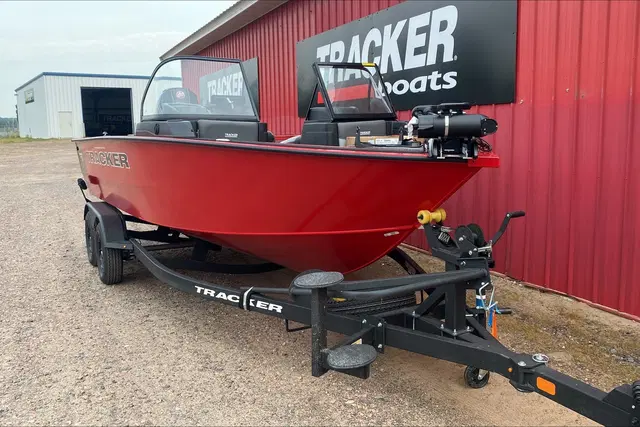 2027 Tracker Targa V-18 WT