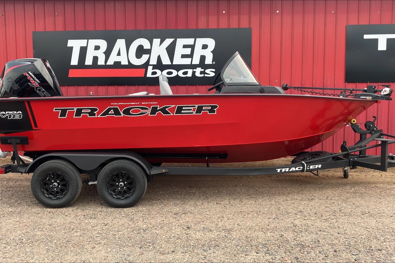 Tracker Targa V-18 WT, фотография 6
