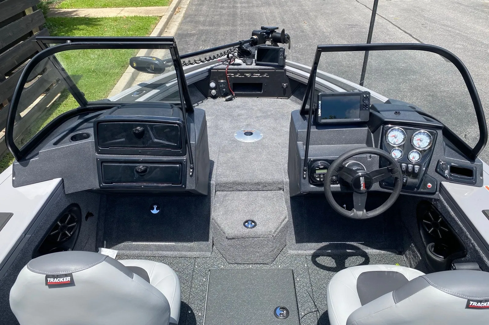 Tracker Targa V-18 Combo, фотография 8