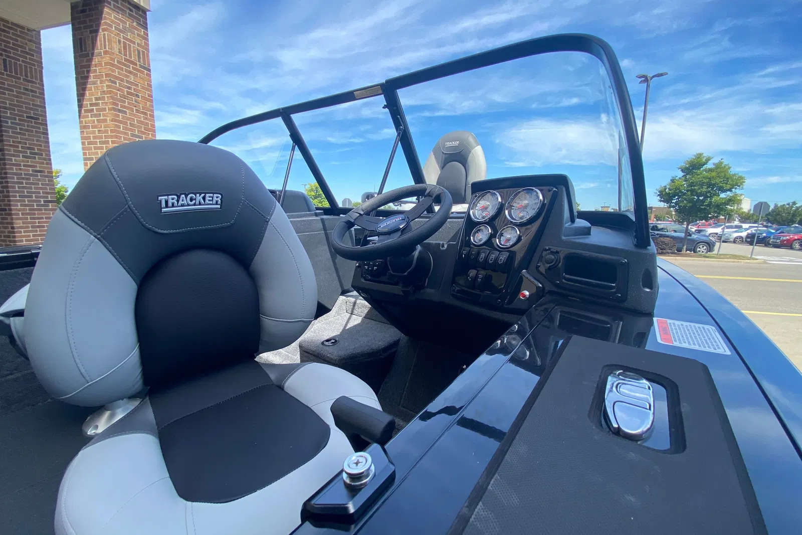 Tracker Targa V-18 Combo, фотография 5