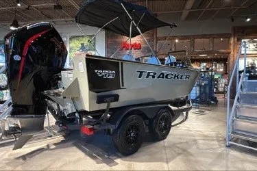 Tracker Targa V-18 WT, фотография 4