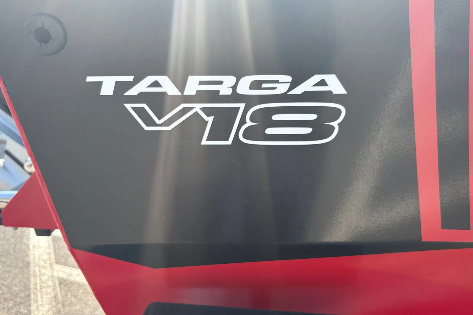 Tracker Targa V-18 WT, фотография 8