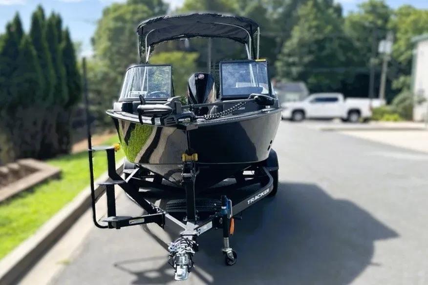 Tracker Targa V-18 WT, фотография 4