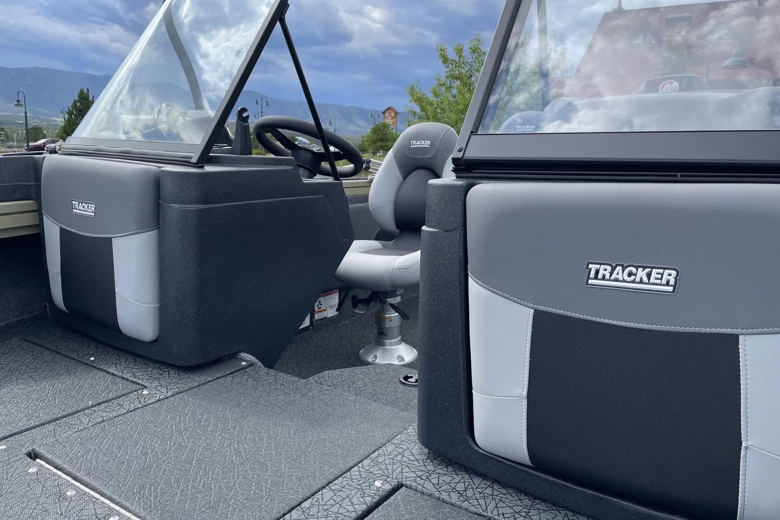 Tracker Targa V-19 Combo, фотография 6