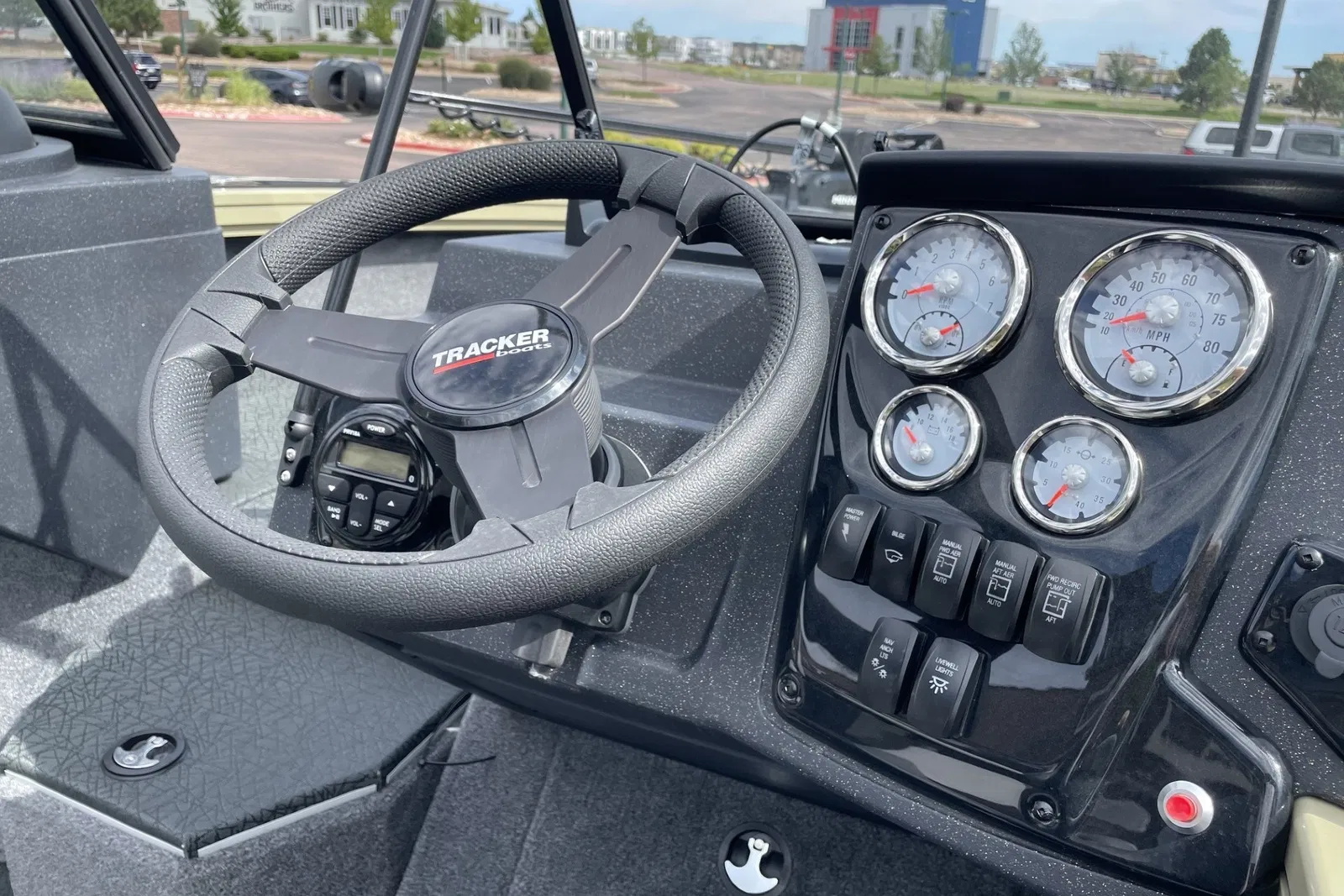 Tracker Targa V-19 Combo, фотография 8