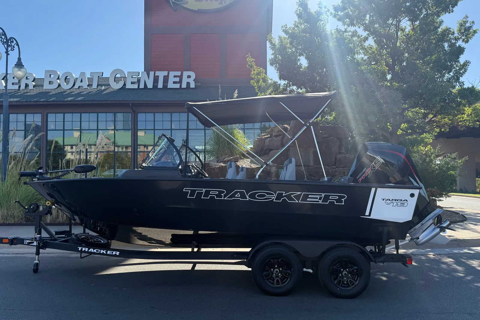 Tracker Targa V-19 Combo, фотография 1