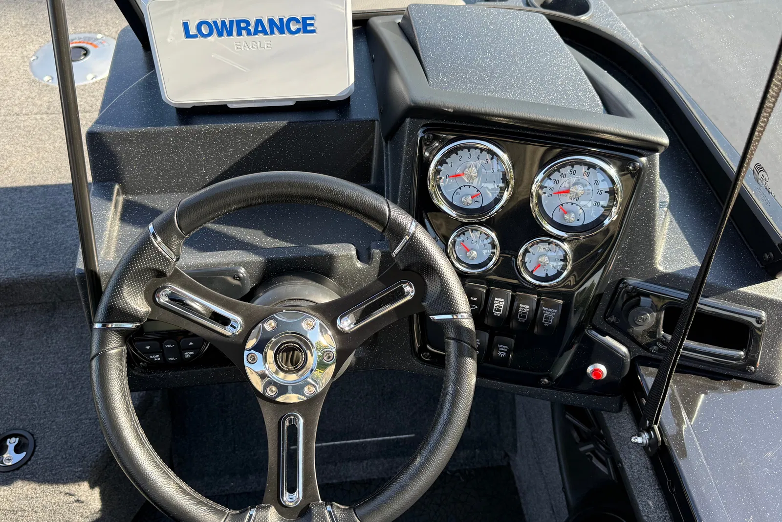Tracker Targa V-19 Combo, фотография 9