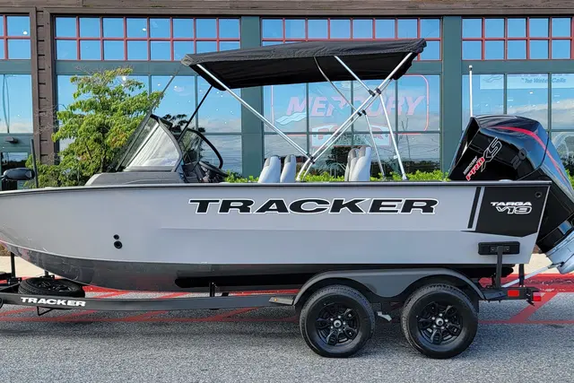 2027 Tracker Targa V-19 Combo