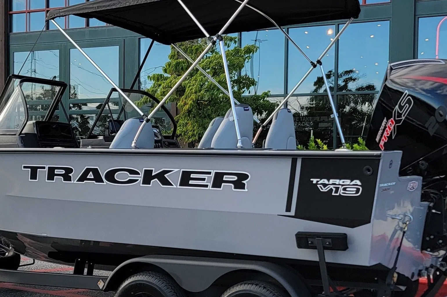 Tracker Targa V-19 Combo, фотография 4