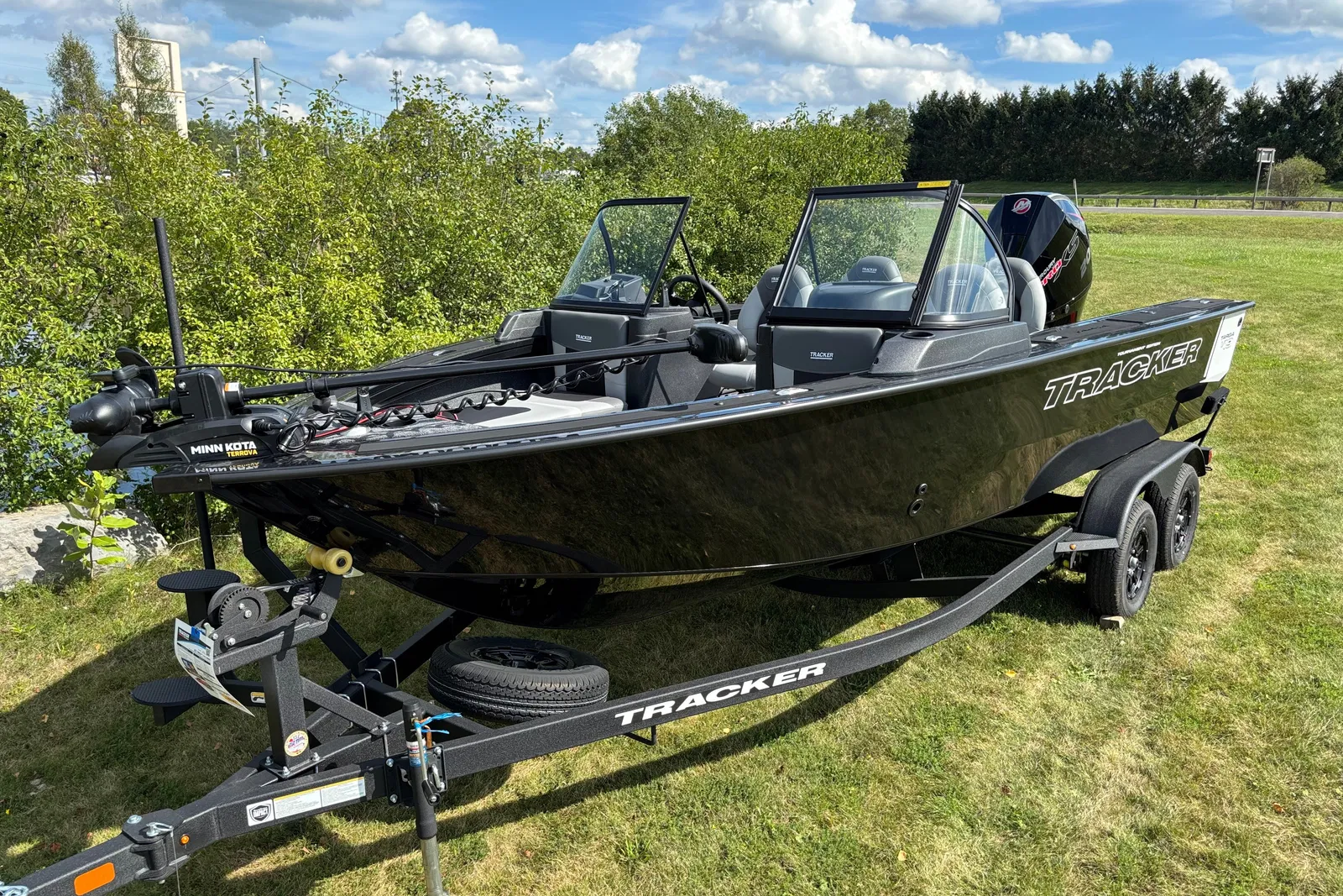 Tracker Targa V-19 Combo, фотография 2