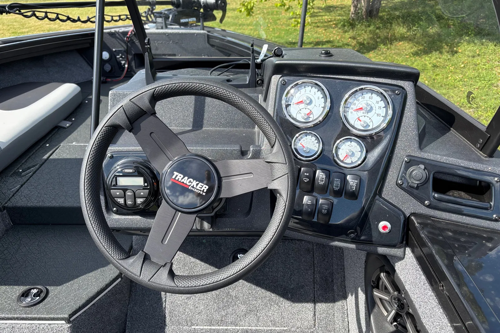 Tracker Targa V-19 Combo, фотография 6