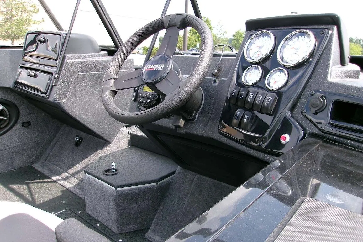 Tracker Targa V-19 Combo, фотография 10