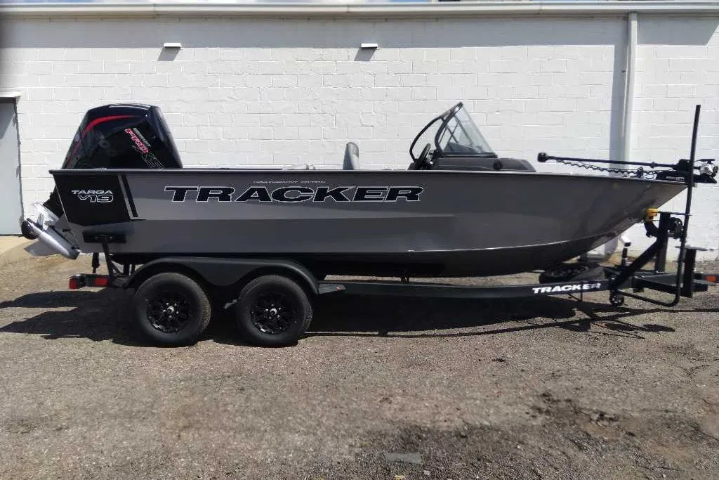Tracker Targa V-19 Combo, фотография 1