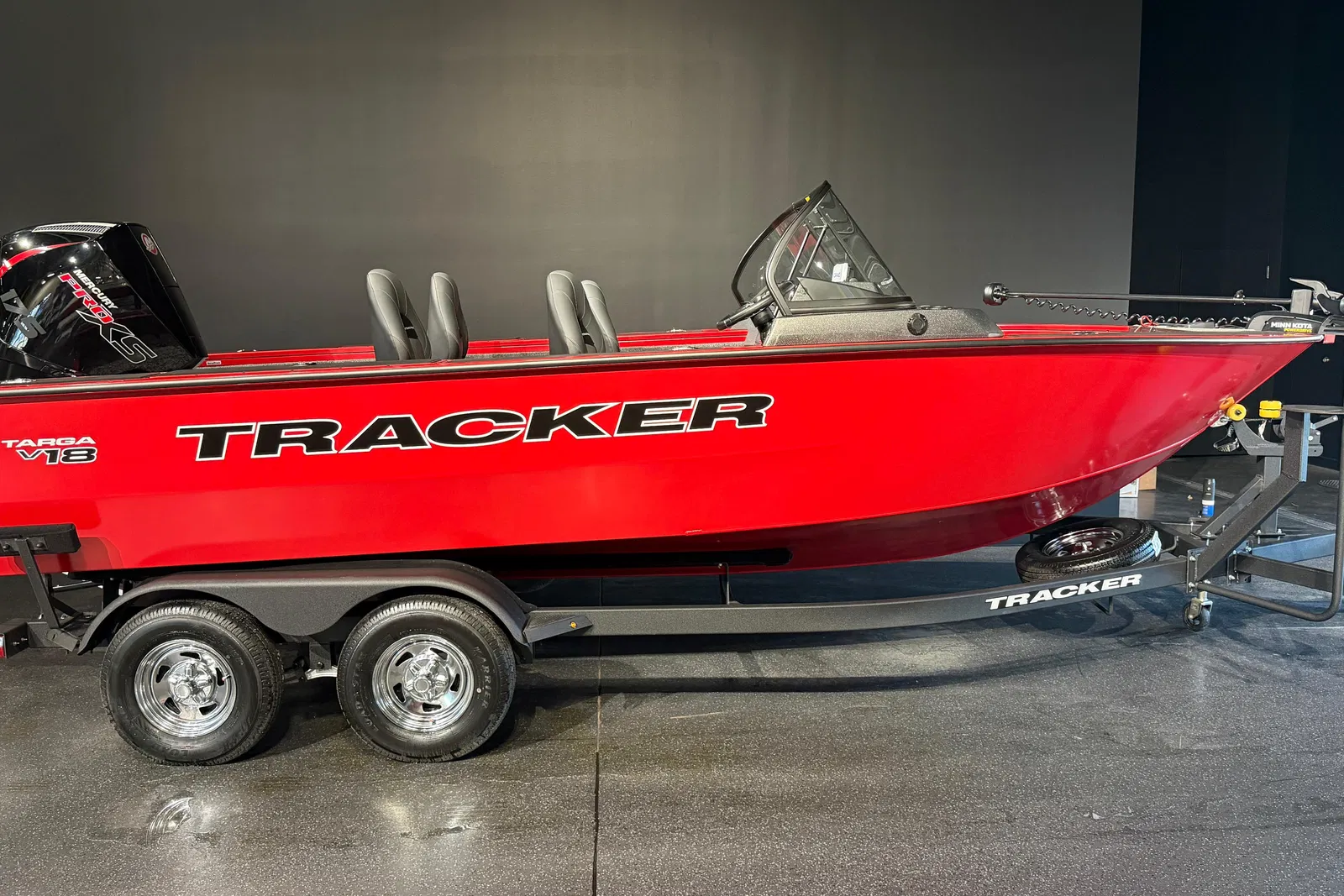 Tracker Targa V-18 Combo, фотография 1